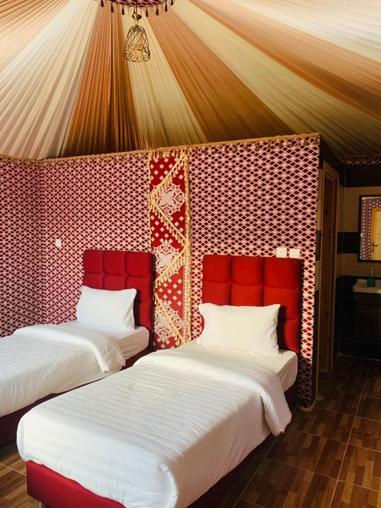 Maraheb Luxury Camp Hotel Wadi Rum Ngoại thất bức ảnh