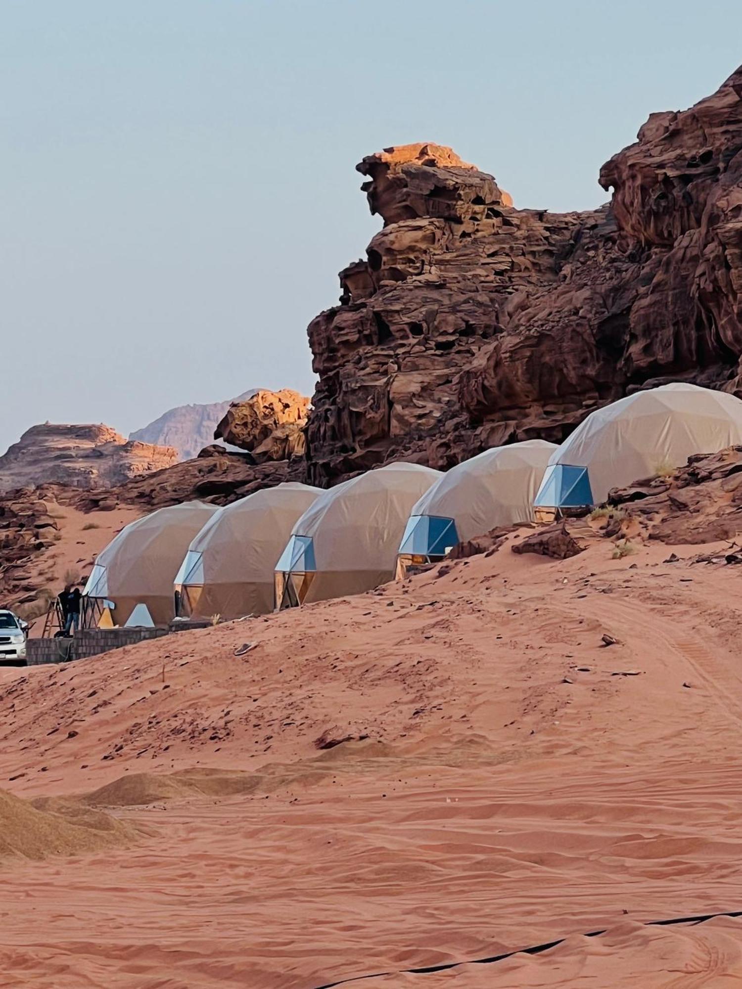 Maraheb Luxury Camp Hotel Wadi Rum Ngoại thất bức ảnh